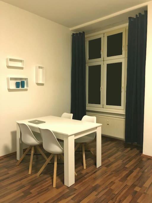 750 Sft Lovely Apartment In Central Berlin Mitte Exterior foto